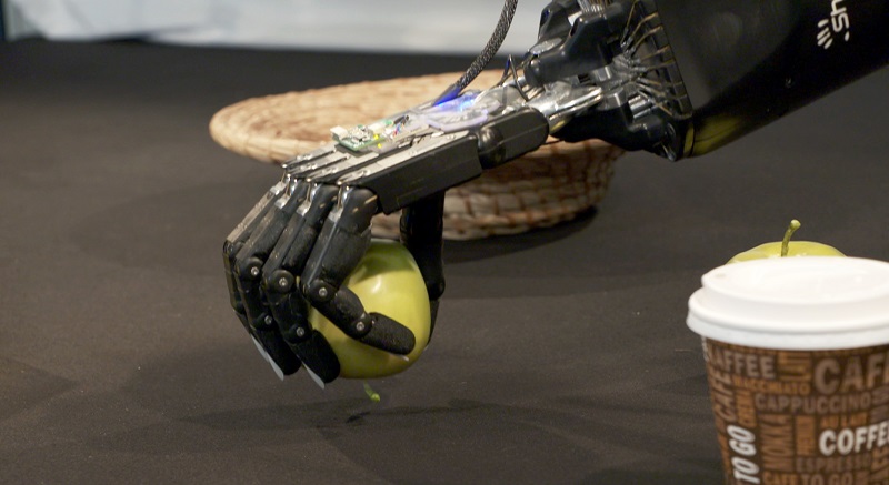 mano robótica