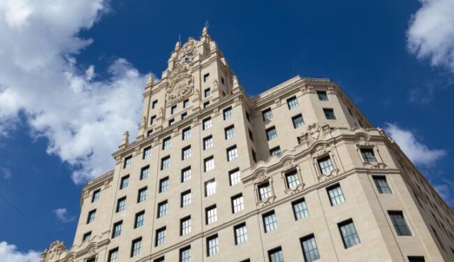 Edificio de Telefónica en la Gran Vía de Madrid.